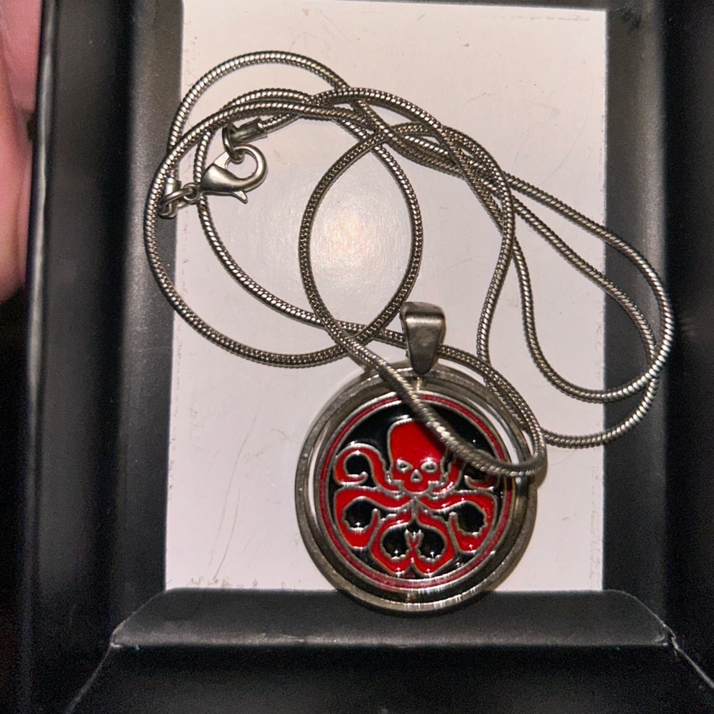 Captain America Necklace View 3